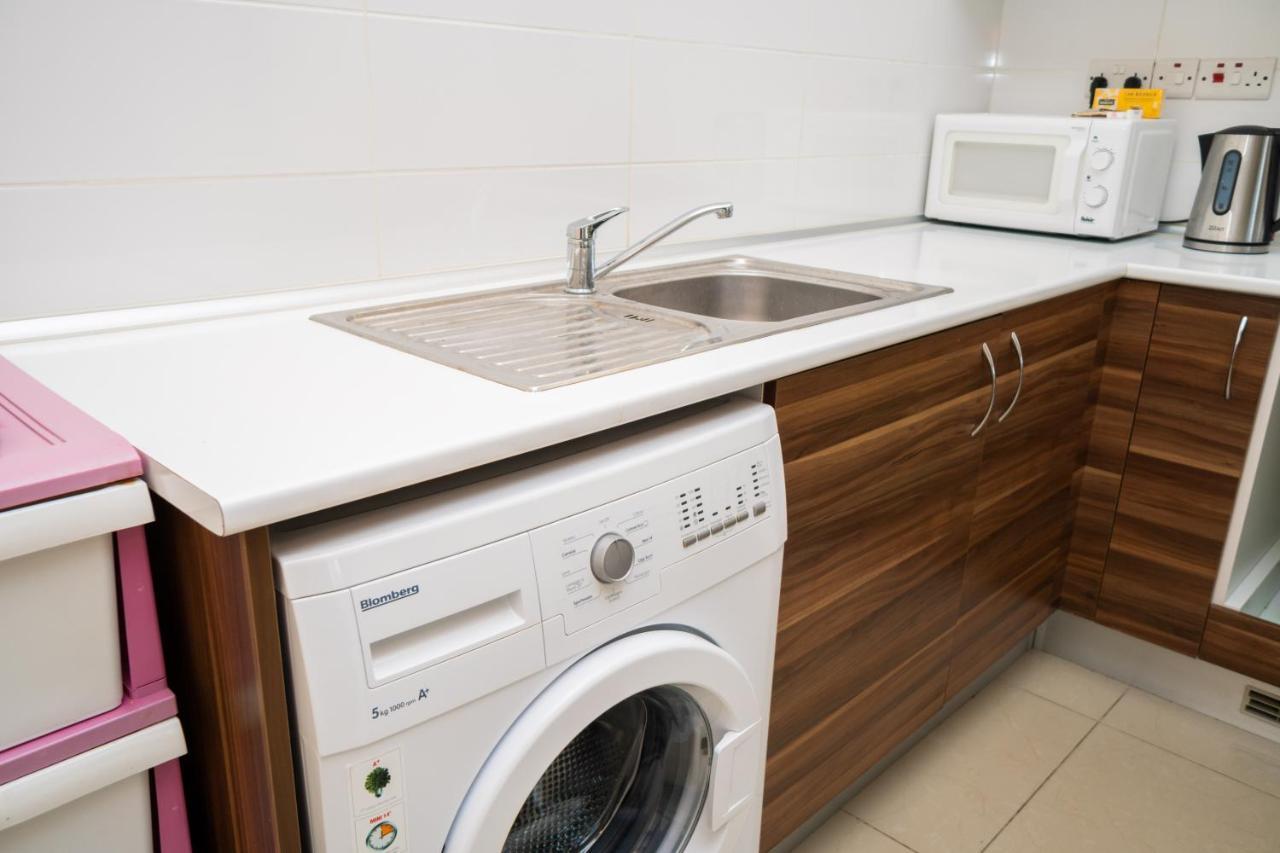 Amazing Two-Bedroom Apartment In Residence Lukomorye D1 With Private Garden Karavas  Esterno foto
