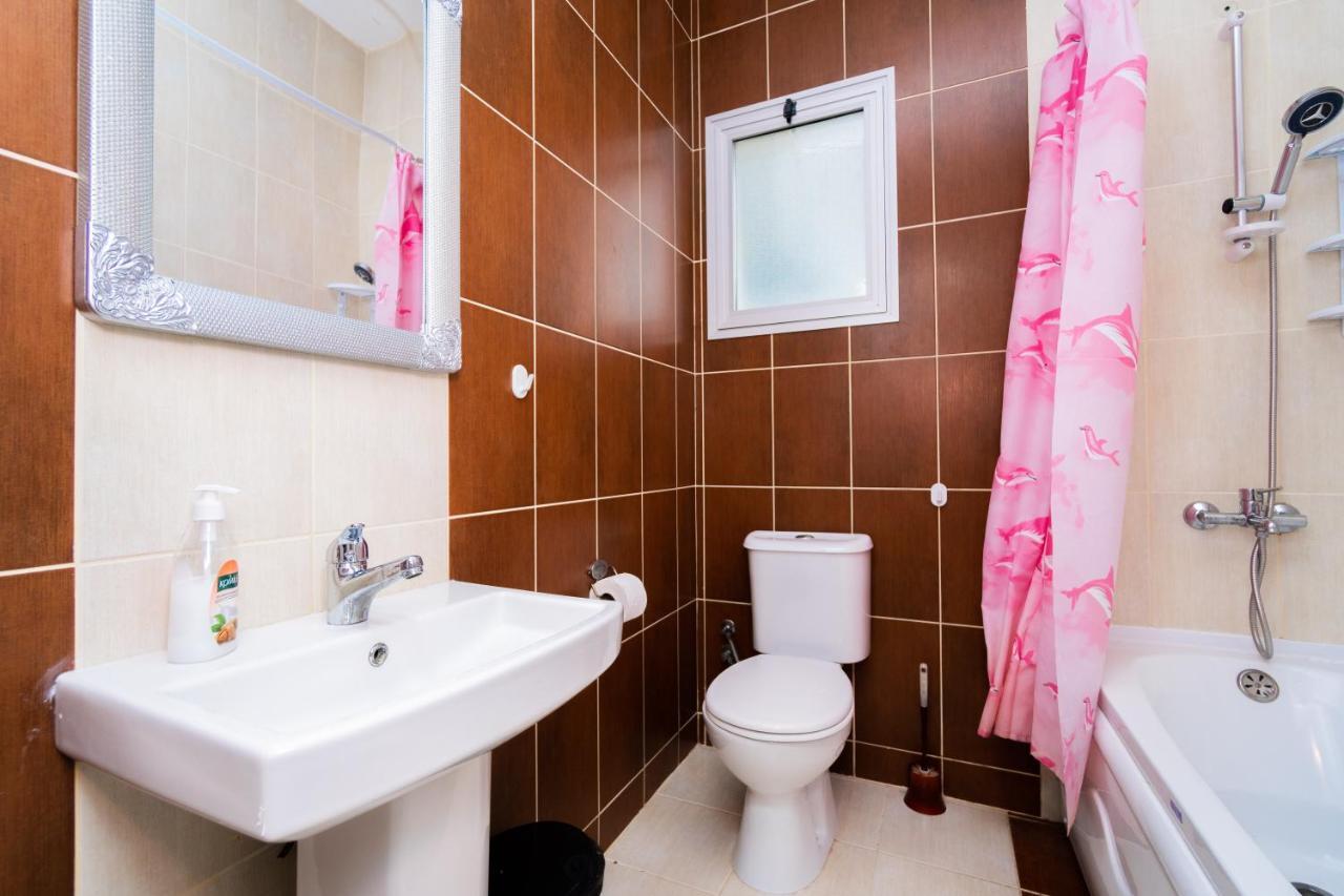 Amazing Two-Bedroom Apartment In Residence Lukomorye D1 With Private Garden Karavas  Esterno foto