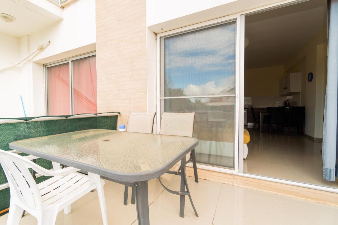 Amazing Two-Bedroom Apartment In Residence Lukomorye D1 With Private Garden Karavas  Esterno foto