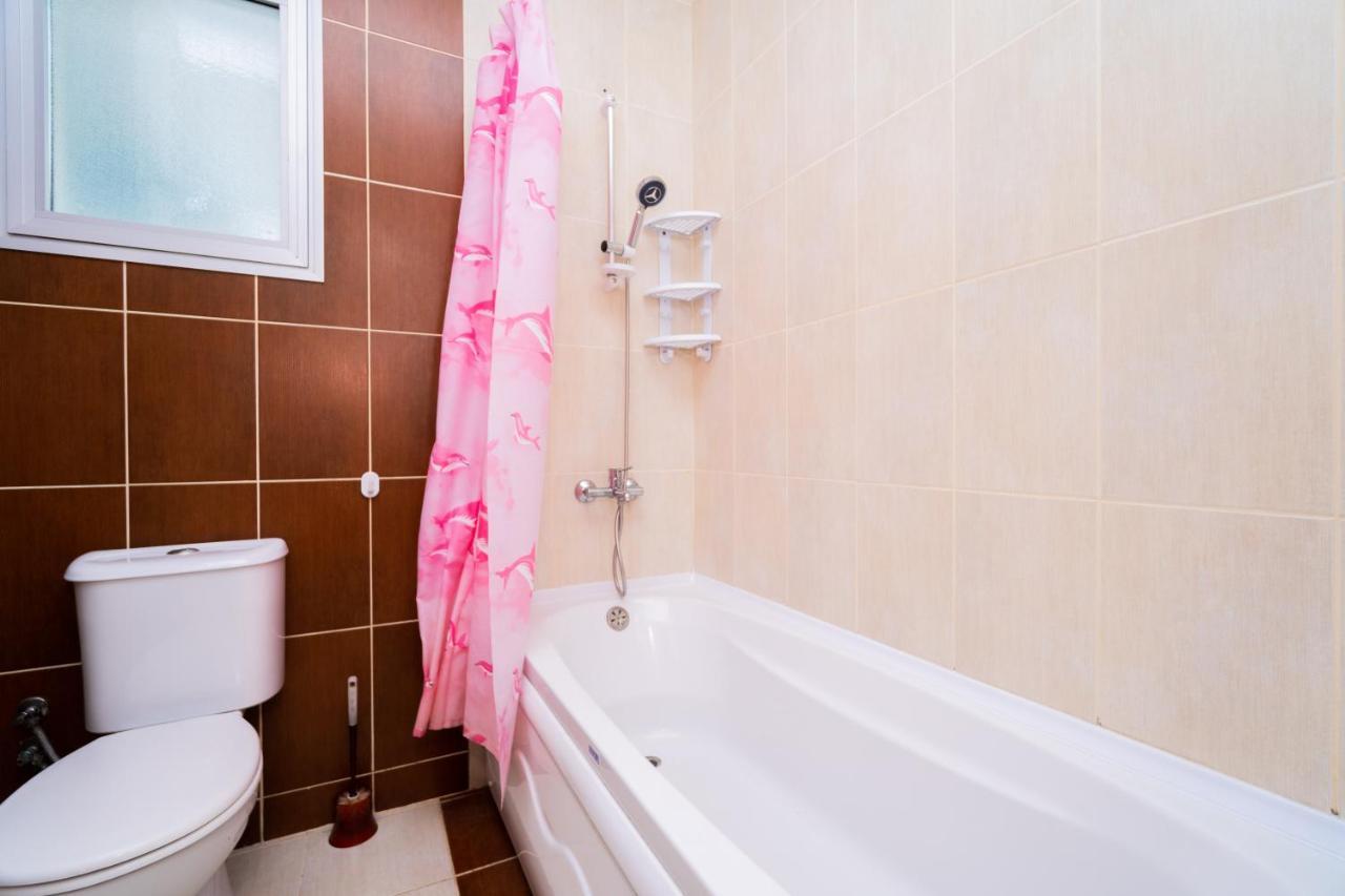 Amazing Two-Bedroom Apartment In Residence Lukomorye D1 With Private Garden Karavas  Esterno foto